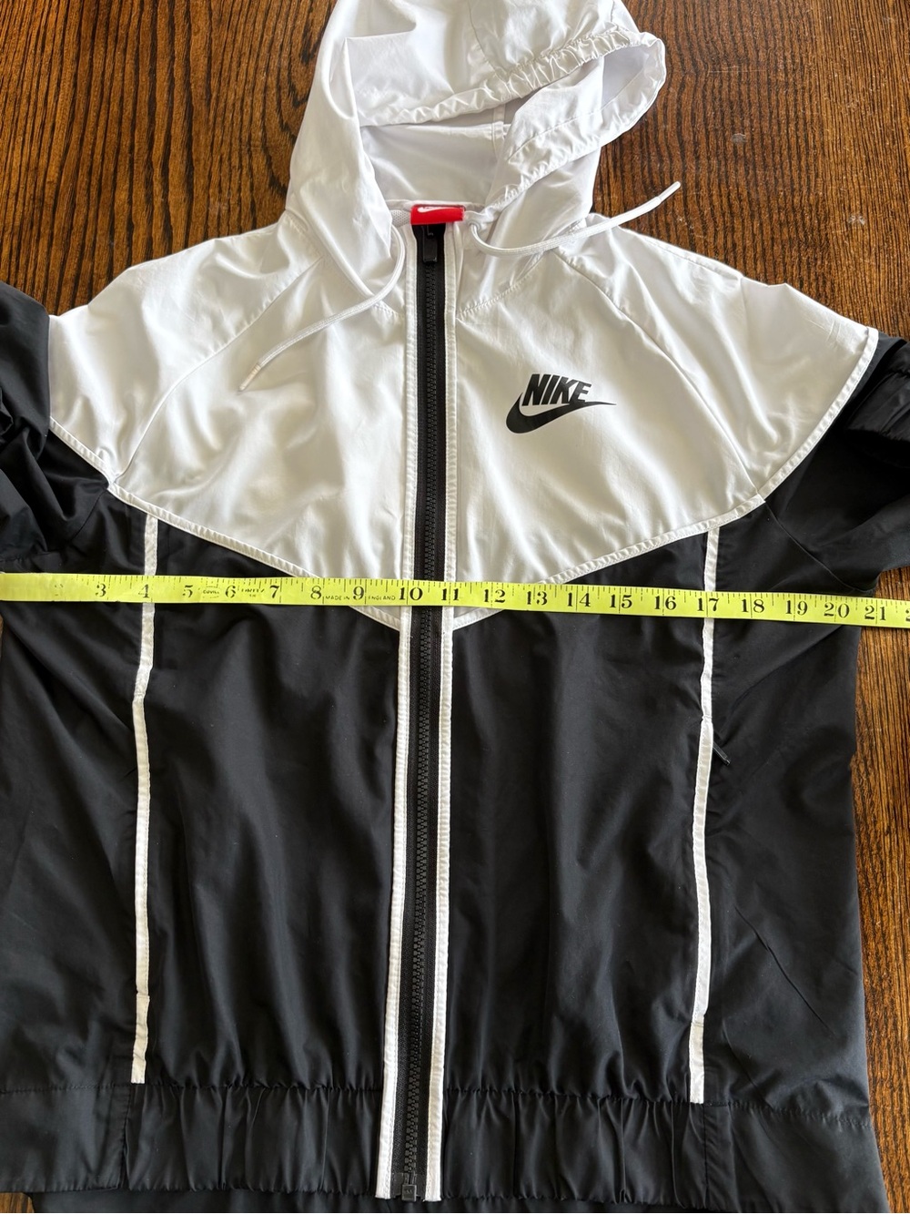 Nike Sportswear Windrunner Jacket Women’s Medium Windbreaker BlackWhite Full Zip - Picture 12 of 13